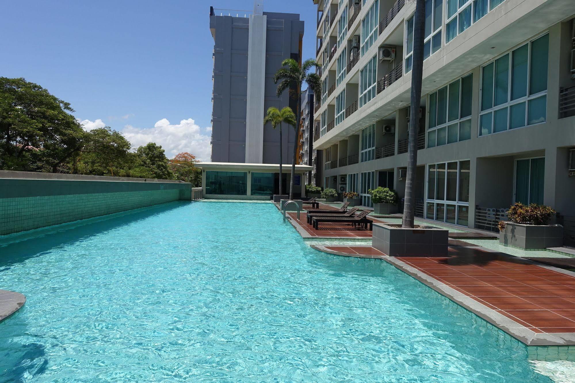 Musselana Condominium Jomtien Beach Exterior photo