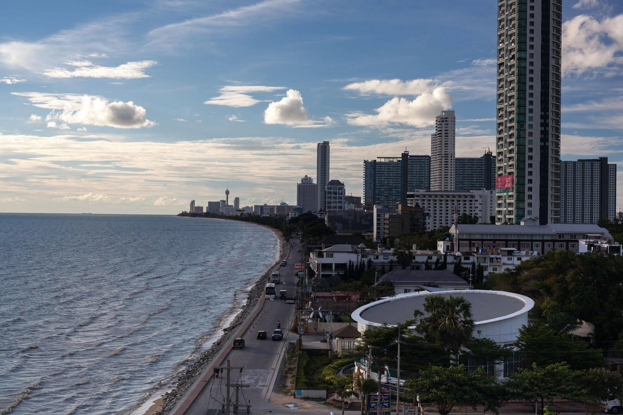 Musselana Condominium Jomtien Beach Exterior photo